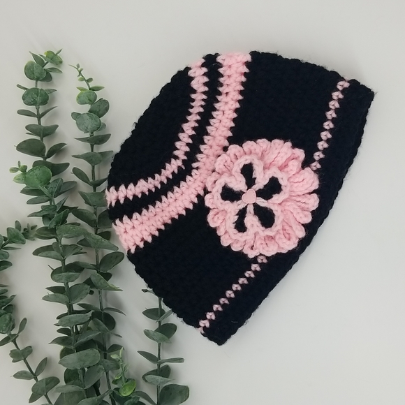 None Accessories - Knitted/Crocheted Black and Pink Hat with flower